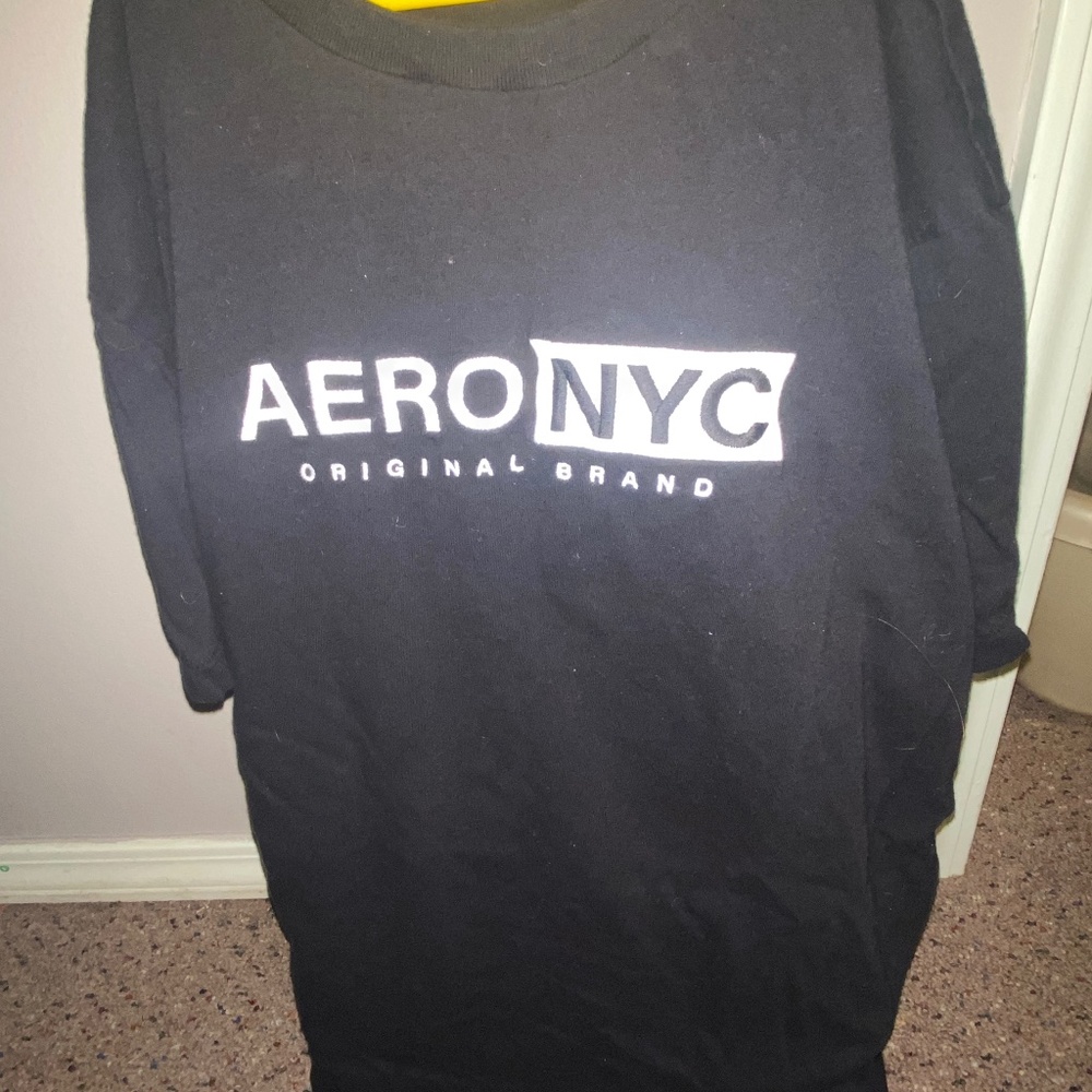 black aero t graphic tee shirt